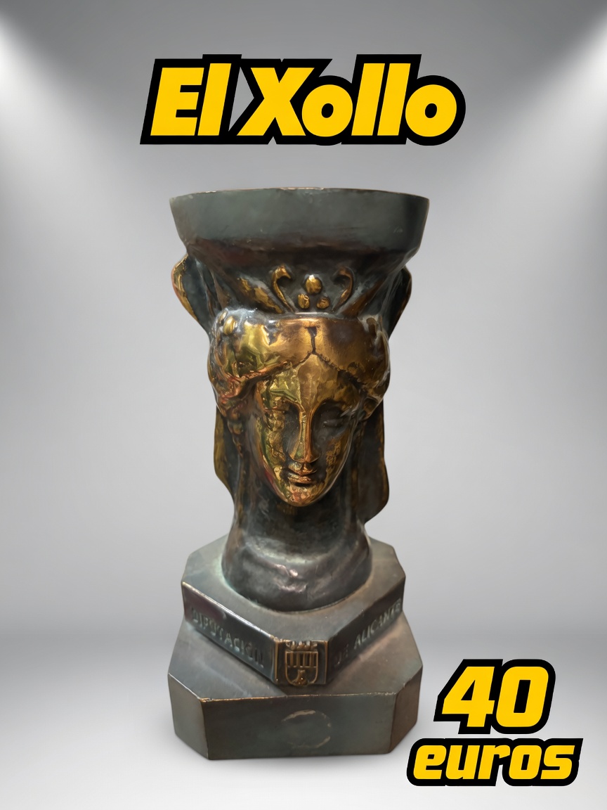 trofeo diosa Tanit oscila