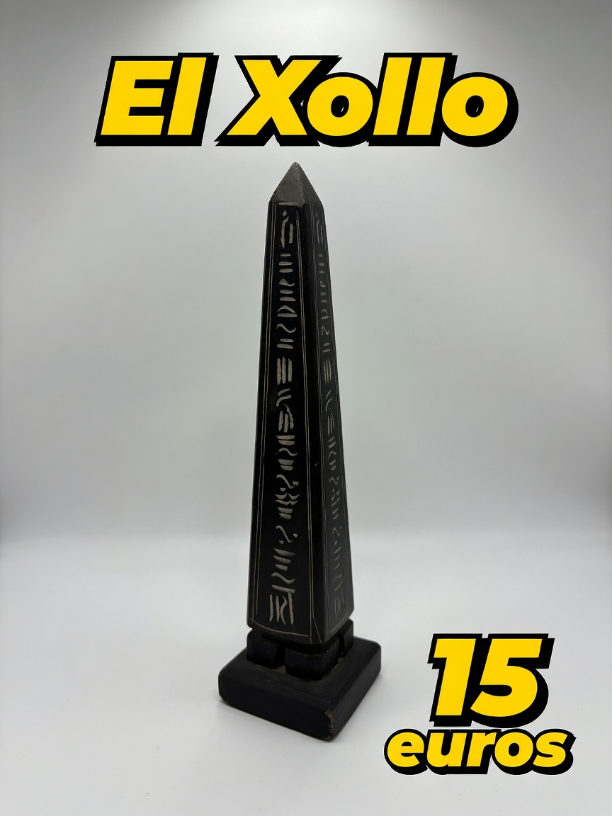 Estatua decorativa obelisco egipcio