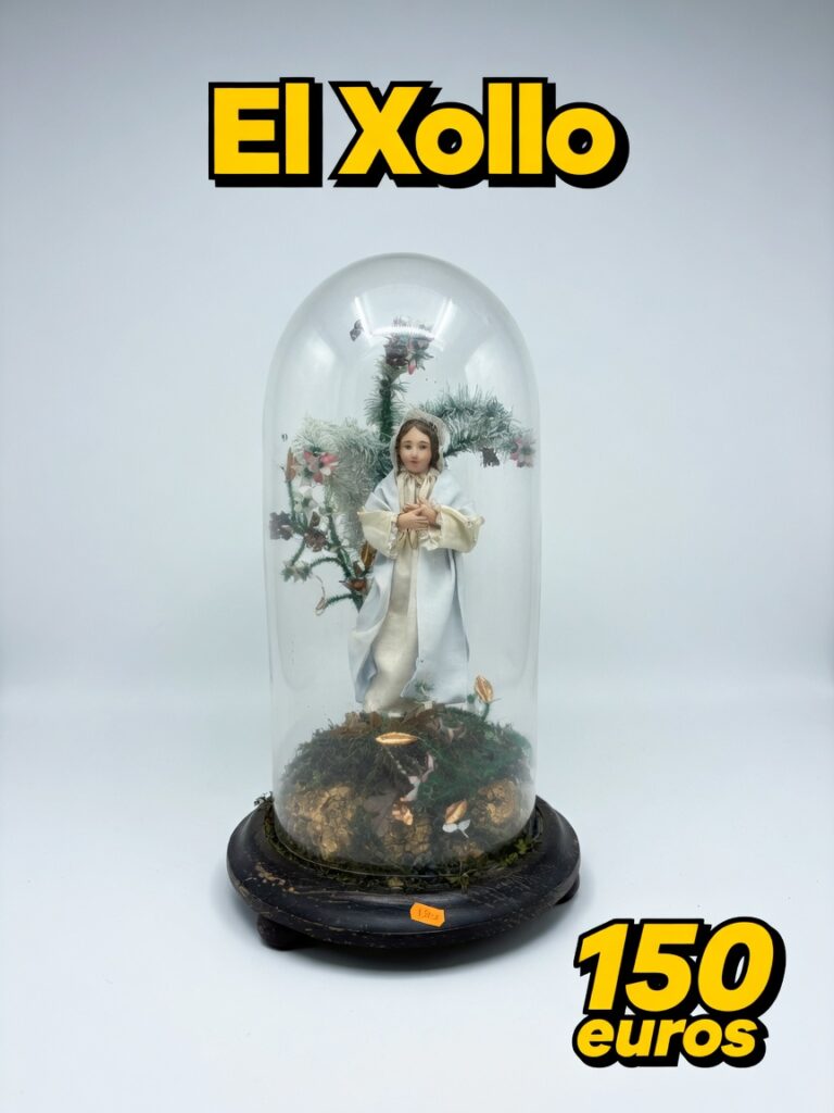 Virgen bajo fanal de cristal,