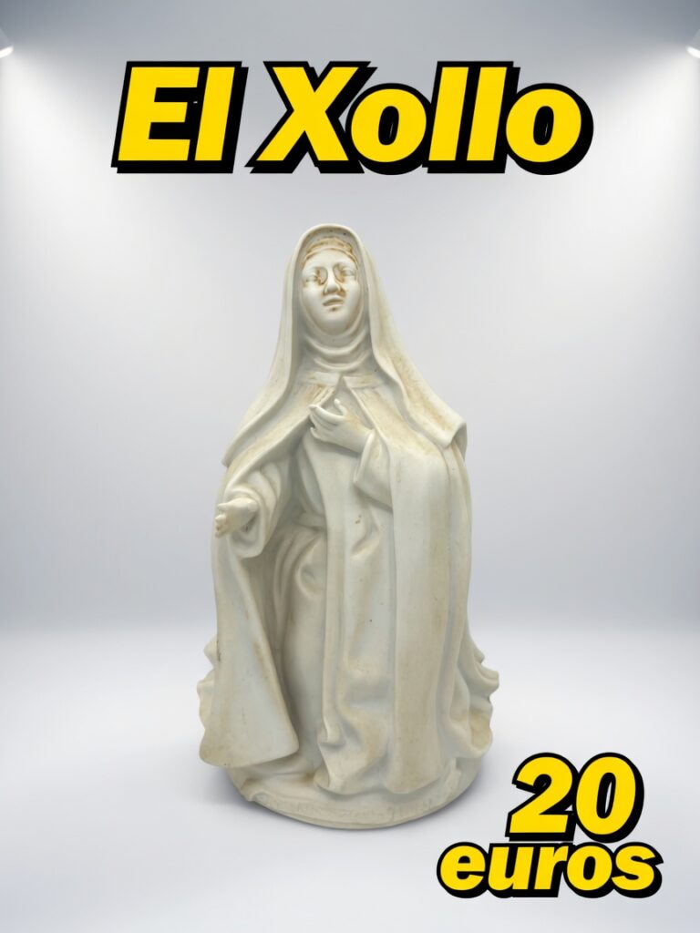 figura religiosa de porcelana